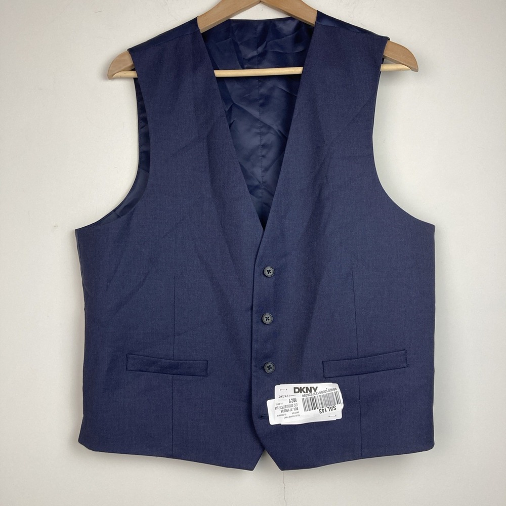 DKNY Mens Modern fit Dress Vest 42R